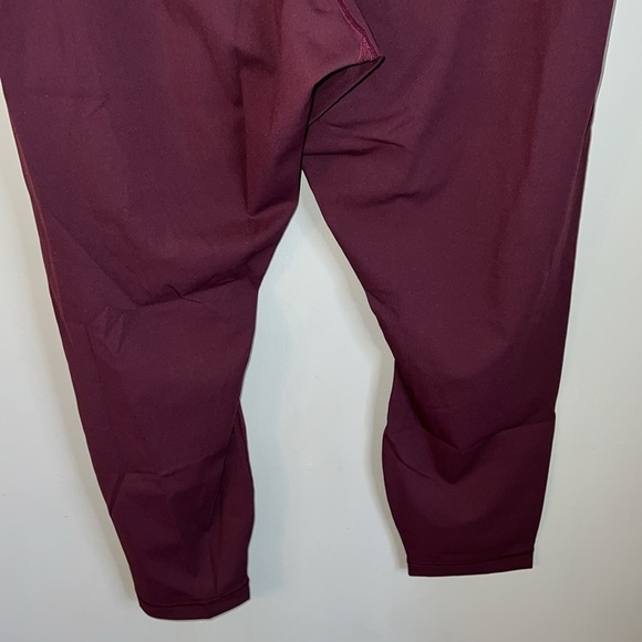 Lululemon Wunder Under High-Rise Tight Luxtreme in Red Merlot Size 18 - Picture 7 of 8